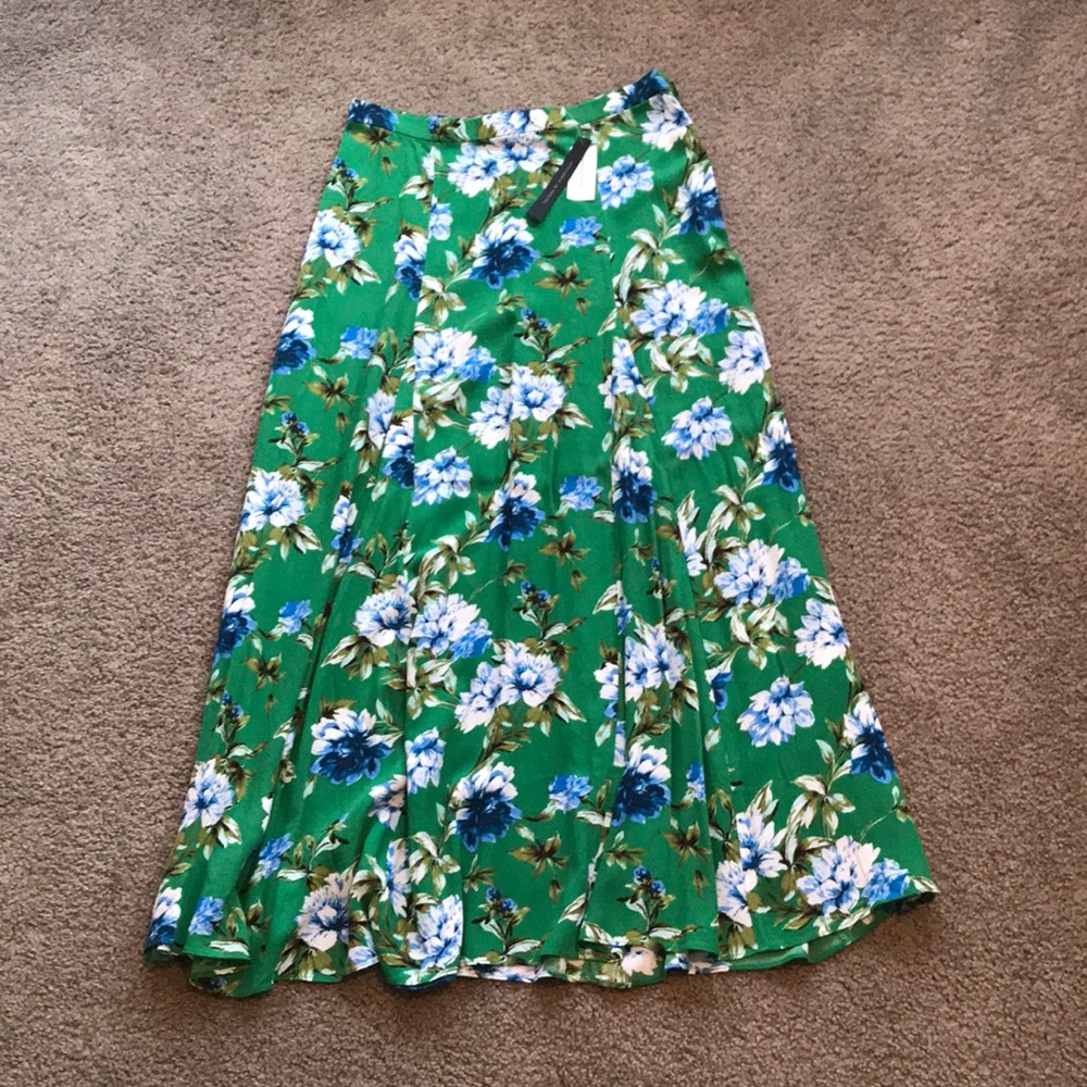 NWT Banana Republic ECOVERO Long Midi Skirt, Green Floral, Viscose, Size…